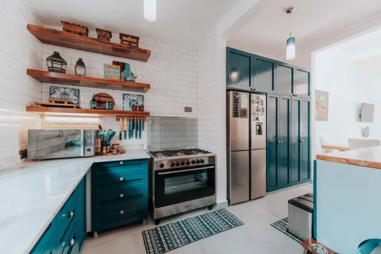 Kitchen Tile Trends 2025 – What I’m Seeing (And Loving!) in Real Homes Right Now