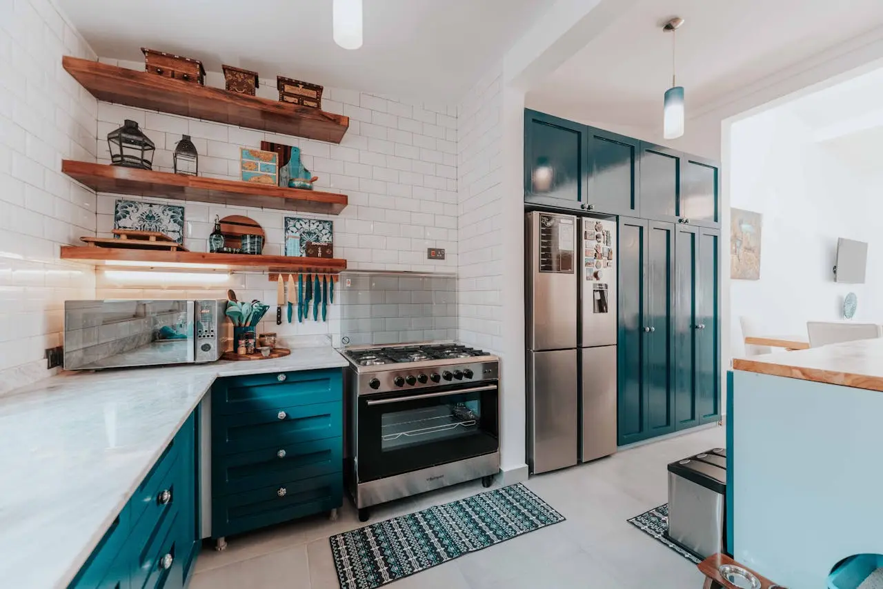 Kitchen Tile Trends 2025 – What I’m Seeing (And Loving!) in Real Homes Right Now